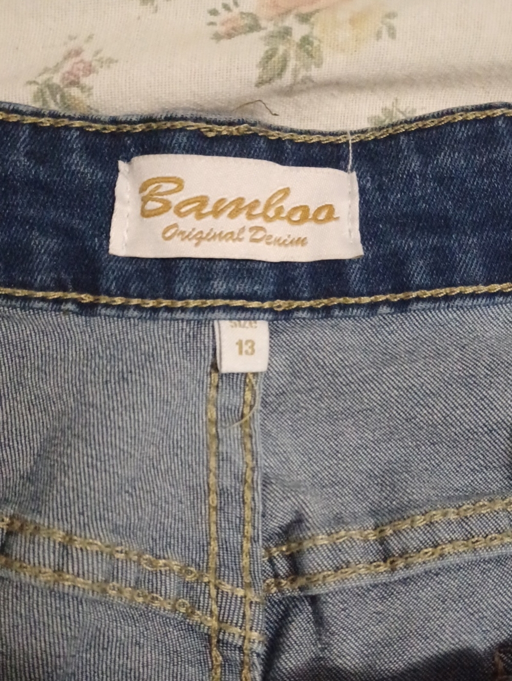 Bamboo Women’s Blue Embroidered Flare Jeans With Floral Side Details Size 13 - Picture 6 of 14
